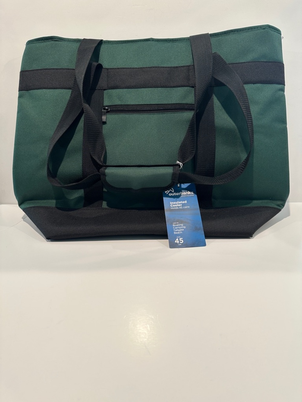 NWT Outerbanks Insulated Cooler Bag holds up to 45 cans of your favorite drinks
